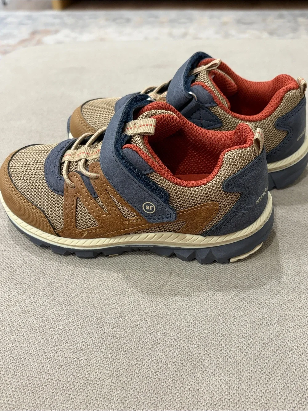 Stride Rite 360 Artin 4.0 Sneakers Tan/Navy – Memory Foam –Wide Size:10 Toddler